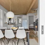 Naewe - 100m From The Sea By Interhome *