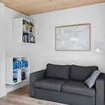 Naewe - 100m From The Sea By Interhome