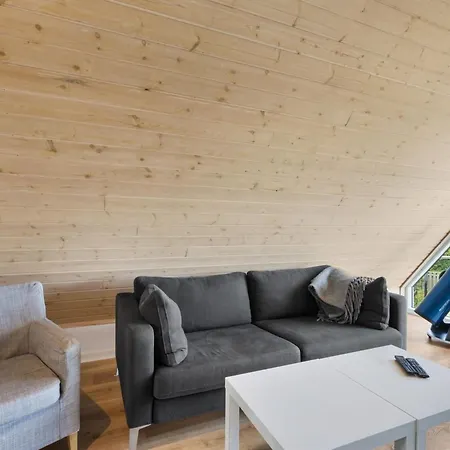Naewe - 100m From The Sea By Interhome