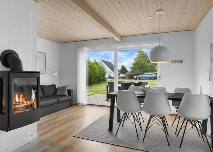 Naewe - 100m From The Sea By Interhome Holiday home